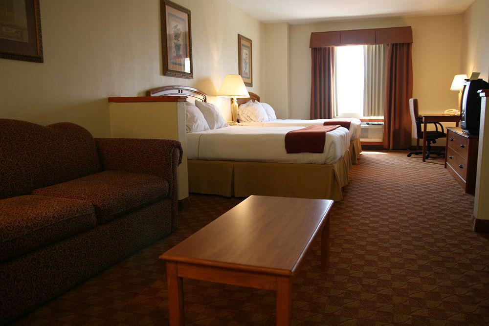 Holiday Inn Express Hotel And Suites Brownsville By Ihg Quarto foto